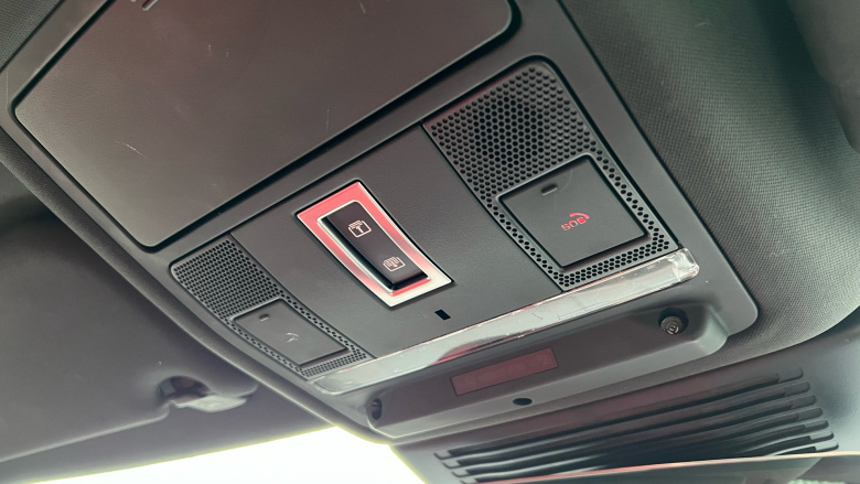 Jaguar F-Pace 2.0 D200 R-Dynamic Black 5dr Auto AWD Diesel Estate